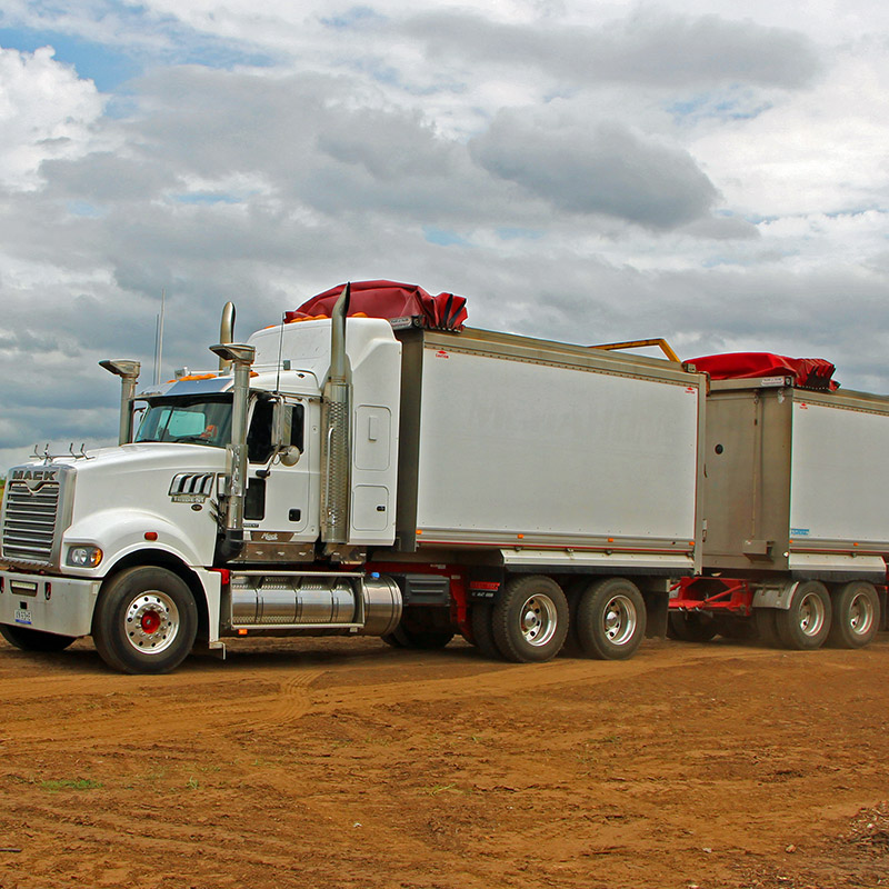 specialised sand and soil products bulk transport